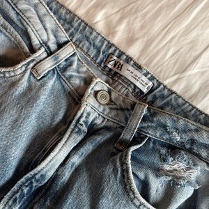 Zara Distressed Light Blue Boyfriend Jeans